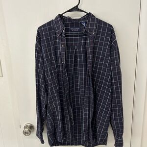 Roundtree & Yorke Plaid Button-Up Shirt